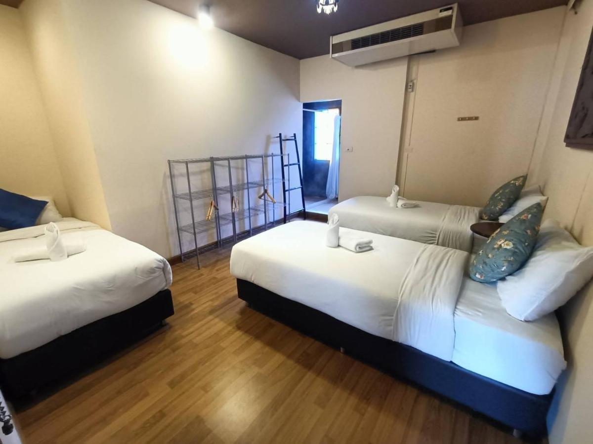 Soft Night Barzaar Vandrehjem Chiang Mai Eksteriør billede